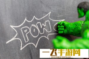 董力阿诺带娃出游照片曝光，萌娃颜值抢镜！