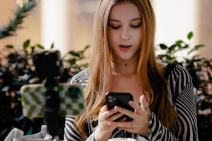 你支持HPV疫苗在大学推广吗？看看国内外数据对比