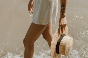 邓超突然发布一段录音对话，网友纷纷猜测背后原因