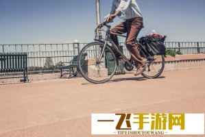 女儿含泪讲述：岁父亲货车司机在国道塌方事故中的最后时刻