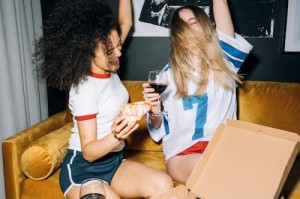 嘿呦一二呦背后的心理学：为什么这个动作如此洗脑